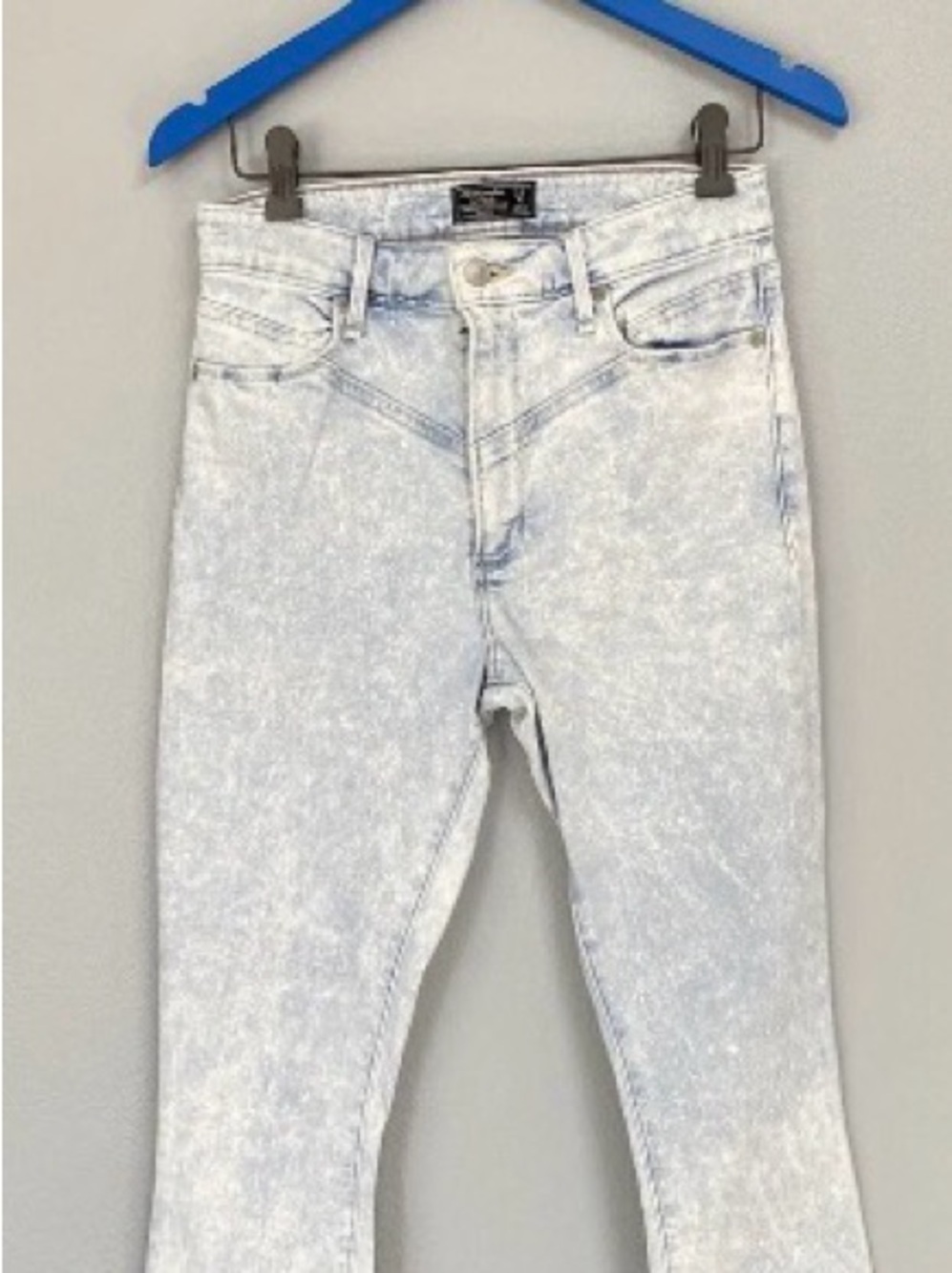Abercrombie & Fitch Women’s Light Acid-Wash Jeans - Pale Blue